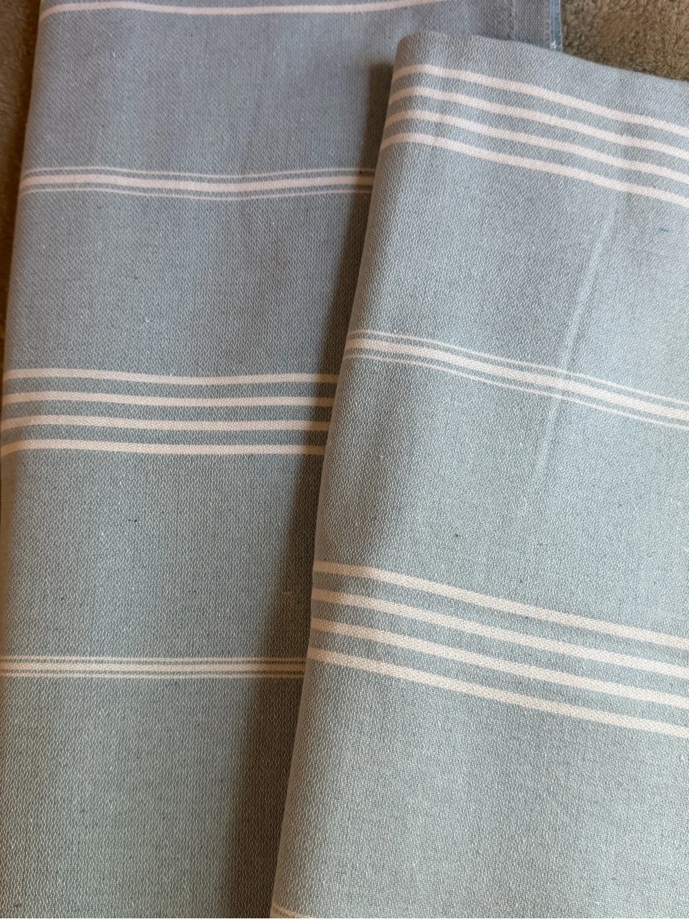 Cape Comforts Set of 2 Blue and White Classic Lightweight Towel 67”L x 37”W